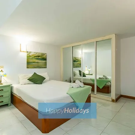 Hh Auryn Benalmádena